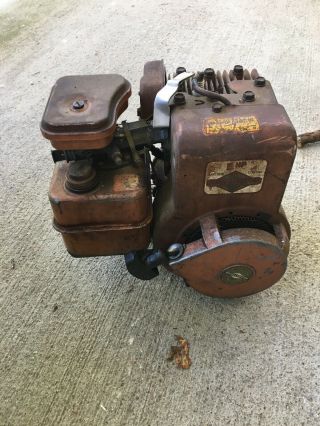 Vintage Briggs Stratton Engine 5 Hp