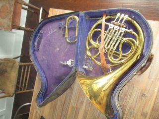 Vintage 1935 C.  G.  Conn 4d French Horn W/ Case,  Mouthpiece