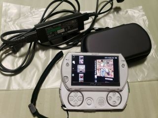 Sony PSP Go White,  M2 Modded 128GB w/ Cable & Cases,  Black Strap (RARE) 10