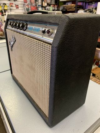 Vintage 1970’s Fender Vibro Champ Guitar Tube Amp Amplifier 6