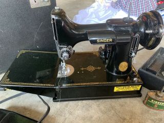 Vintage Singer Portable Electric Sewing Machine 221 - 1 Featherweight With Case