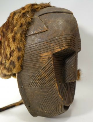 Old Antique Vintage African Helmet Mask W Leopard Cheetah Skin Pelt & Tail