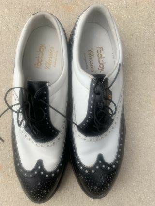 Vintage Footjoy Classics 10 B Black And White Wing Tip Golf Cleat 51466