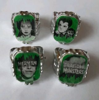 Set of 4 1960 ' s Munsters Flasher/Flicker Rings Rare 6