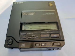 Sony Dz555 Discman Vintage Compact Disc Player