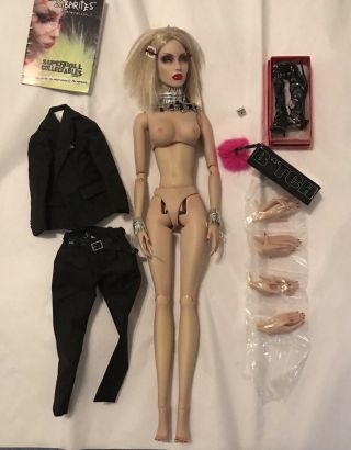 Solitaire Superdoll Sybarite Vinyl 16”doll Rare With Fashion /