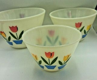 Vintage Fire King Tulip Mixing Bowls Set Of Three Nesting Bowls
