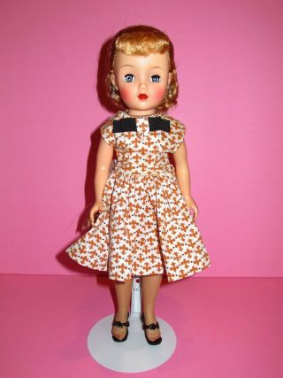 Ideal - Vintage Little Miss Revlon Kissing Pink 15 " Vinyl Fashion Doll W/ Stand