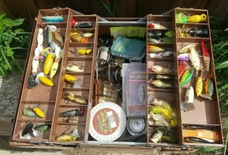 Vintage Park Metal Tackle Box Full Old Fishing Lures,  Bass,  Etc.  Nr Heavy & Full