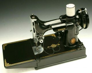 Vintage Singer Featherweight Sewing Machine 221 Gorgeous