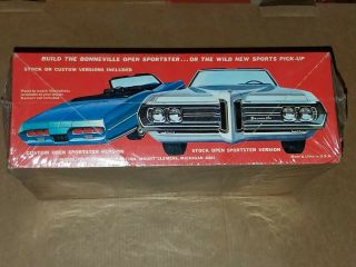 MPC Vintage 1969 Pontiac Bonneville model kit factory 1/25 scale 2