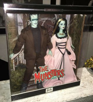Barbie The Munsters Giftset Herman & Lily Collector 12” Dolls 50544 2001 2