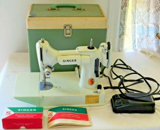Vintage Singer Featherweight 221k White With Green Case