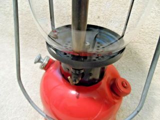 VINTAGE 1952 COLEMAN LANTERN 200 A RED & Black AND BOX 11