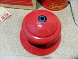 VINTAGE 1952 COLEMAN LANTERN 200 A RED & Black AND BOX 4