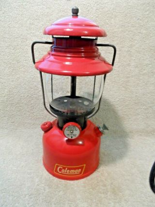 VINTAGE 1952 COLEMAN LANTERN 200 A RED & Black AND BOX 9