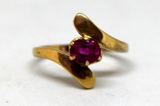 Vintage 14k Solid Yellow Gold And Ruby Ring Size 7 1/4