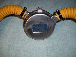 Vintage US Divers Aqua - Lung DA Aqua - Master 2 - Stage Double Hose Scuba Regulator 2