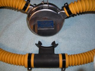 Vintage US Divers Aqua - Lung DA Aqua - Master 2 - Stage Double Hose Scuba Regulator 8
