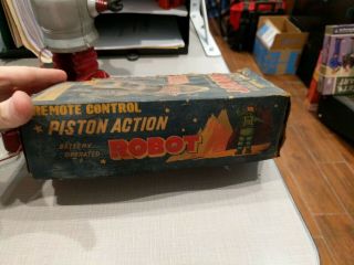 Rare 50s Piston Action Robot Silver/Red Remote Battery Operated 8