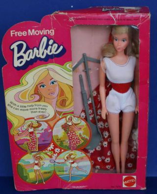 Vintage 1974 Moving Barbie Doll In Worn Open Box Mod Tnt Face