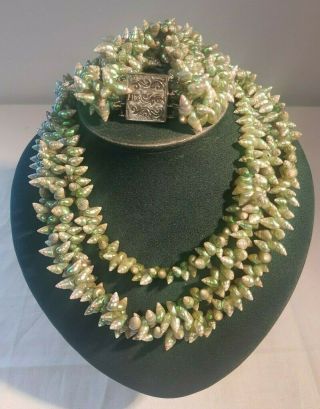 Vintage Attractive Green Tone Sea Shell Necklace And Bracelet Set