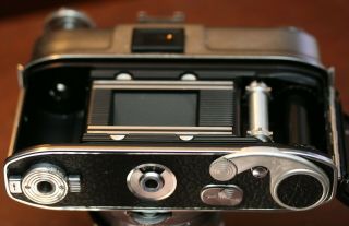 Vintage Kodak Retina Reflex III 35MM Camera & Leather Hard Case 8