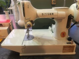 Vintage Singer Sewing Machine 221 221K FeatherWeight Portable White With Case 3