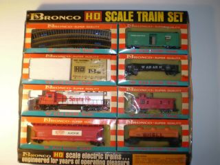 Vintage Bronco Ho Gauge Scale Train Set In Boxes & Display Box Complete