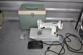 Vintage 221 K Featherweight Sewing Machine White Singer W Case Green Motor