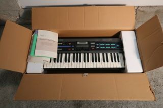 Vintage 1980s Casio Cz - 1000 Phase Distortion Synthesizer 101 3000 5000 Box Nm