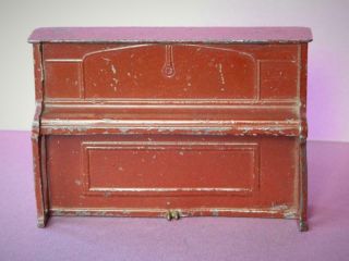 CHARBENS PRE - WAR VINTAGE 1930s VERY RARE LEAD DOLLS HOUSE UPRIGHT PIANO 3