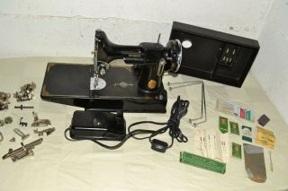 1939 Vintage Singer 221 Featherweight Sewing Machine Scrollface - Motor Runs