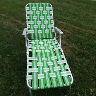 Vtg Aluminum Webbed Lounge Chair Lawn Beach Patio Camp Green And White Webbed