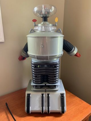 Rare Lost in Space Robot W remote 2ft Trendmasters 1998 10