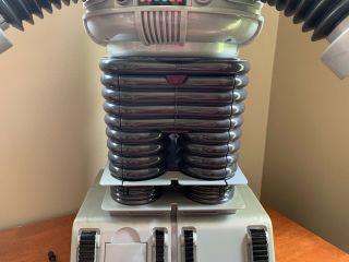 Rare Lost in Space Robot W remote 2ft Trendmasters 1998 4