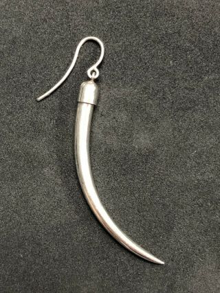 Shaun Leane For Alexander Mcqueen Couture Silver Tusk Earring.  Rare.  Circa 1996
