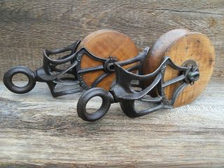 TWO Antique/VINTAGE PRIMITIVE CAST Iron AND WOOD PULLEYS ORNATE RUSTIC DECOR 7