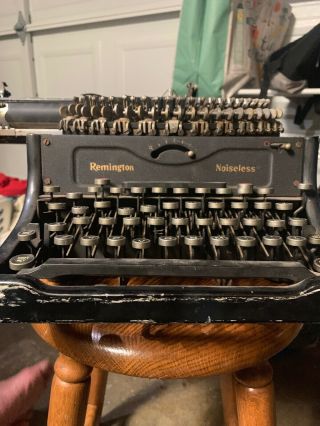 Vintage 1936 Remington Standard Noiseless No 10 Typewriter - 2