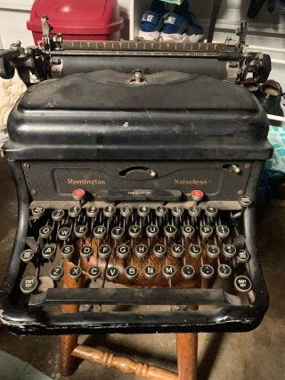 Vintage 1936 Remington Standard Noiseless No 10 Typewriter - 8
