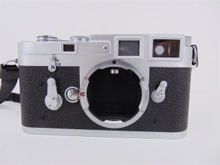 Vintage Leica M3 35mm Rangefinder Film Camera Body Only No.  806810 2
