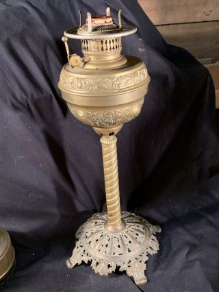 ANTIQUE VINTAGE KEROSENE OIL PARLOR BANQUET GWTW TABLE LAMP BASE HURRICANE 7