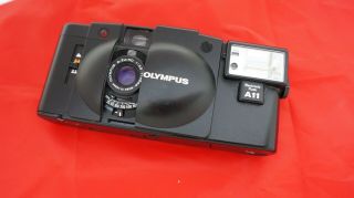 Olympus Xa2 With D Zuiko 1:4 F35mm Lens And A11 Flash Vintage Photo 35mm Camera