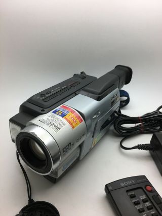 Sony CCD - TRV130 Hi - 8 8mm Camcorder Vintage Night Vision Remote Bundle 2