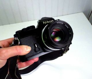 Vintage Nikon FE 35mm Camera 50mm Nikkor f/1.  8 Ai Lens W/ Case Vivitar Flash Cap 3