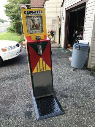 Coney Island Vintage Grip Meter Arcade Machine 8