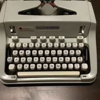 Vintage 1960 ' s Hermes 3000 Portable Typewriter Seafoam No Case 2