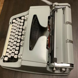 Vintage 1960 ' s Hermes 3000 Portable Typewriter Seafoam No Case 4