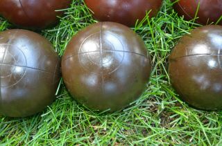 VINTAGE BOCCE BALL SET LAWN BOWLING ITALY COMPLETE WITH WOODEN PALLINO 2