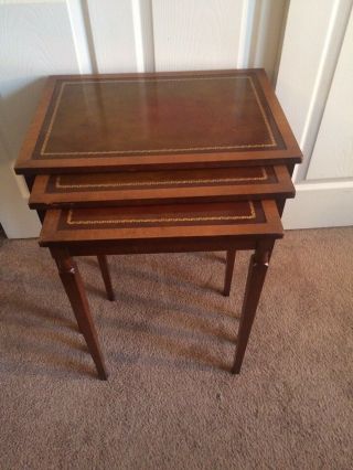 Vintage Set Of 3 Mahogany Federal Style Leather Top Nesting Tables